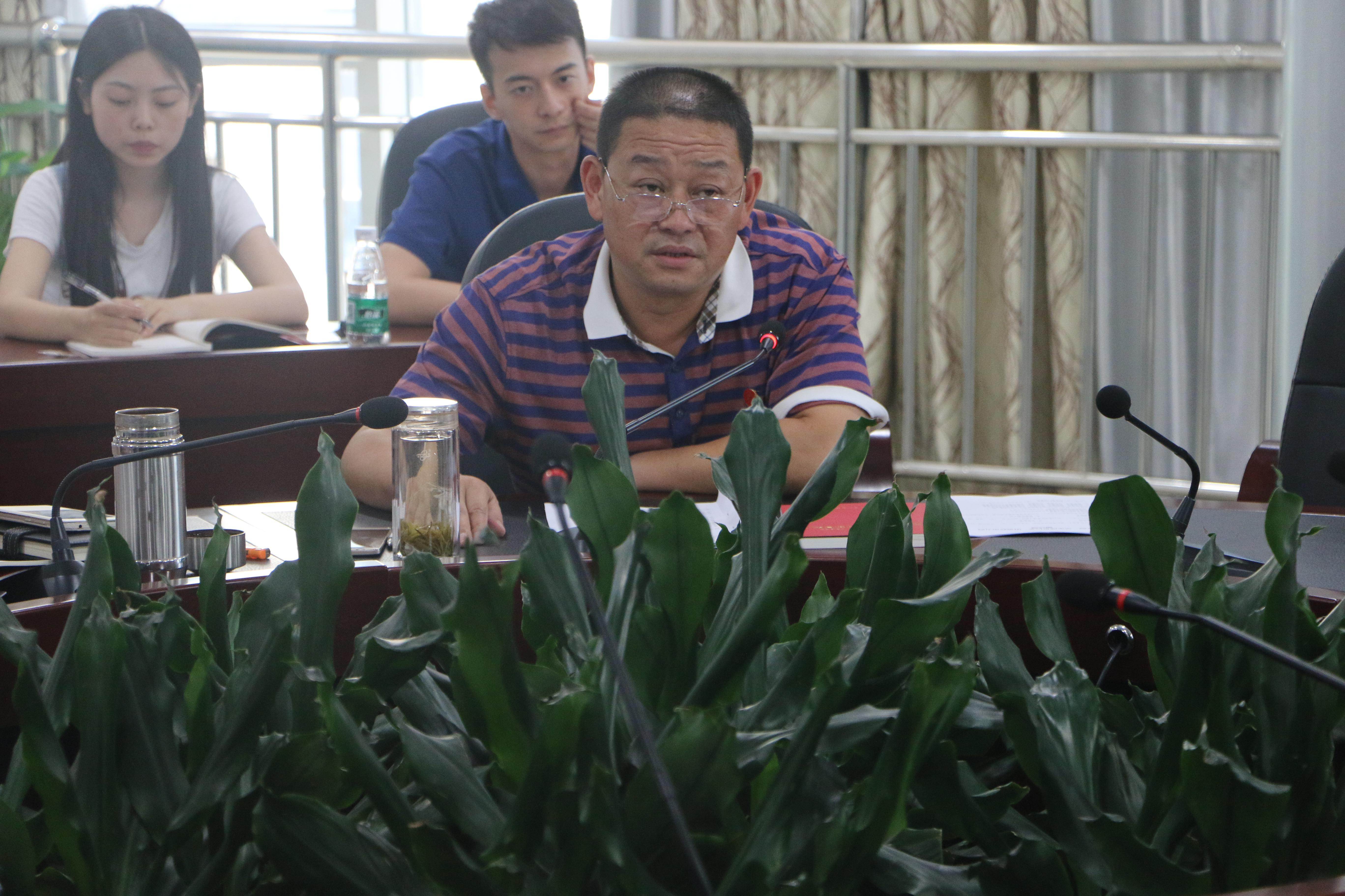 DƬ1.jpg