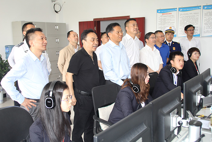 DƬ1.jpg
